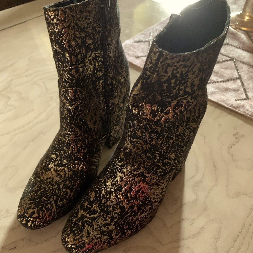 Never worn